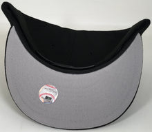 Load image into Gallery viewer, Atlanta Braves New Era 9FIFTY Snap Back Adjustable Brand New !!!