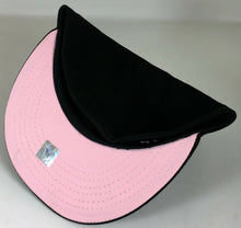 Load image into Gallery viewer, Los Angeles Lakers New Era 59FIFTY 2020 Champions Fitted Pink Under brim New !!