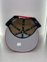 Load image into Gallery viewer, Philadelphia Phillies new era SnapBack hat 🧢
