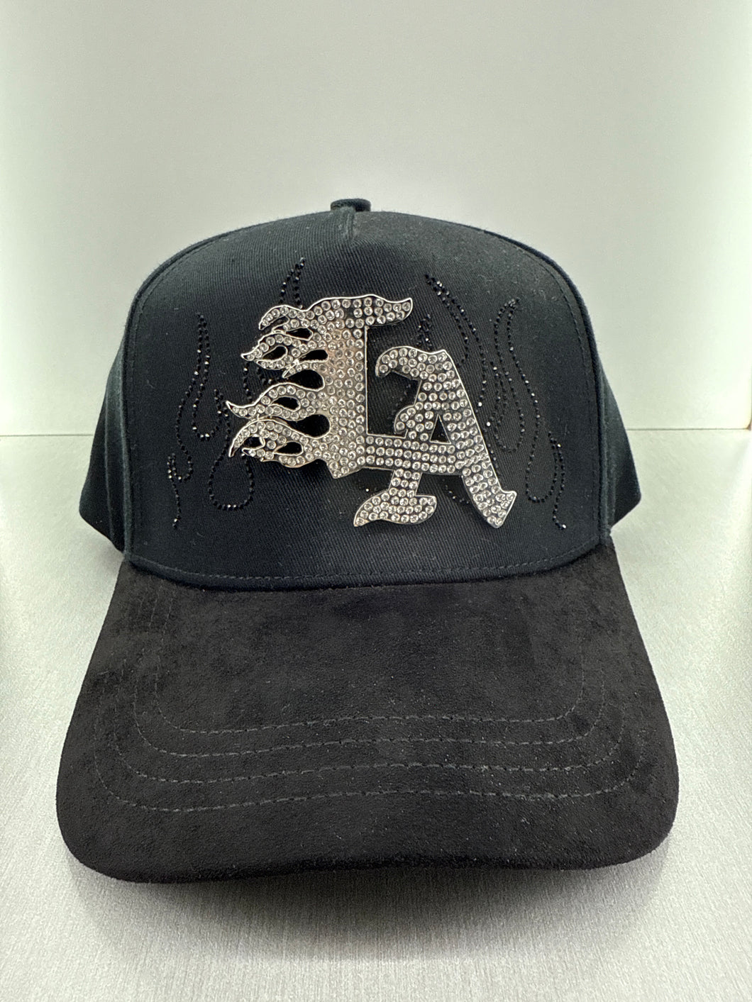 Black and silver la GTZ SnapBack Hat 🧢