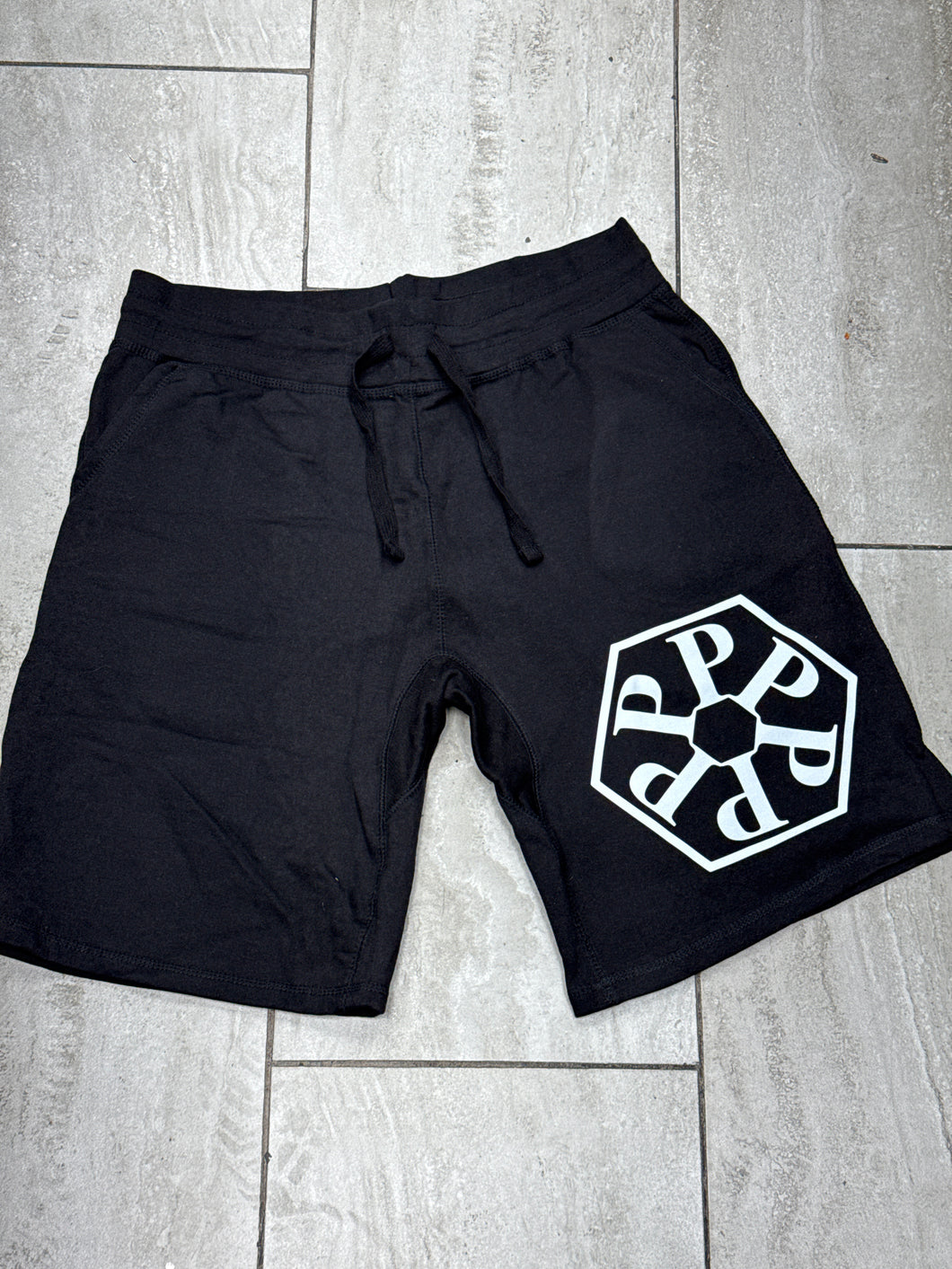 Black 6pz shorts
