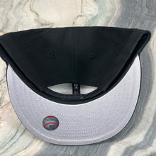 Load image into Gallery viewer, Cincinnati Reds snapback

