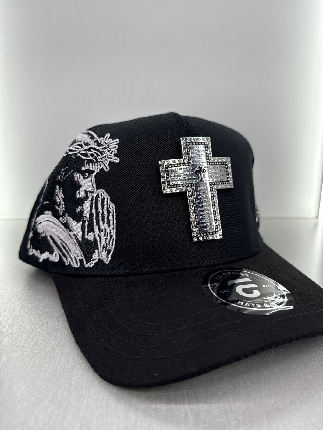 Dios por delante cross with jesus black and silver SnapBack hat 🧢