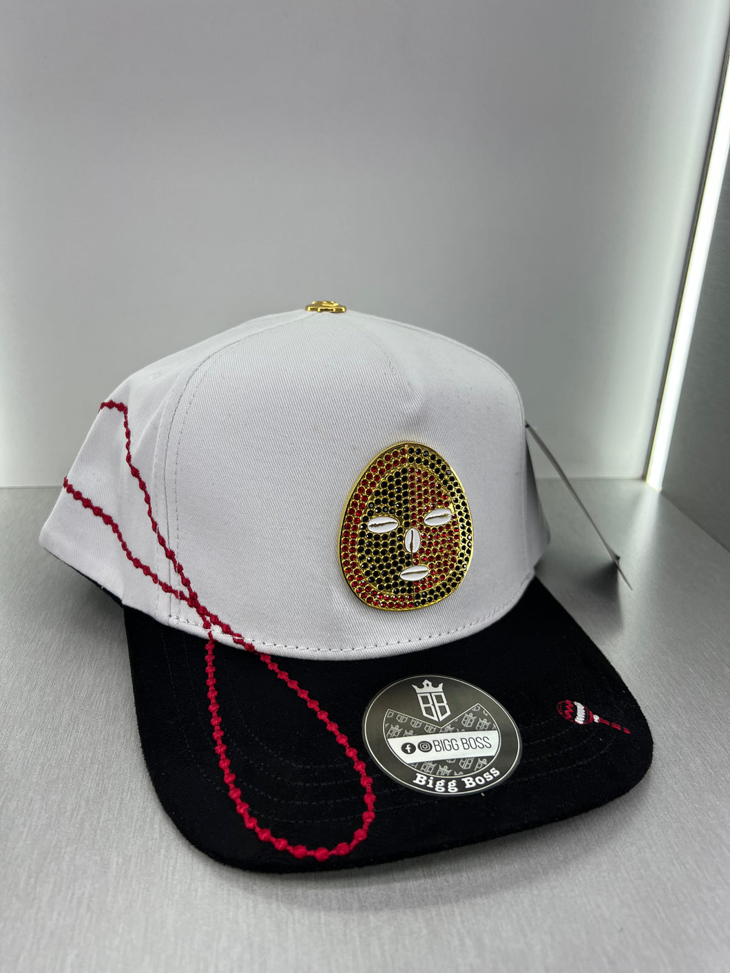 Elegua blanco snapback Bigg Boss