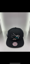 Load image into Gallery viewer, San Jose Sharks 🦈 Mitchell &amp; Ness SnapBack
