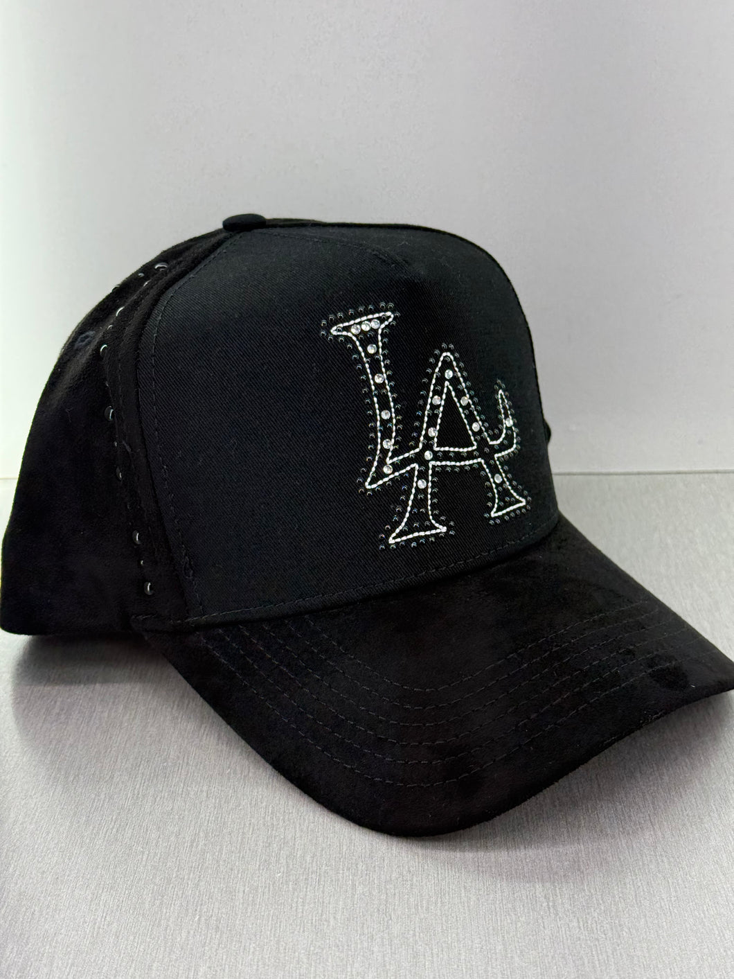 Black and silver LA SnapBack hat