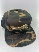 Load image into Gallery viewer, La Super Camo SnapBack hat 🧢
