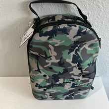 Load image into Gallery viewer, Cap 🧢 Carrier Fits 6 Hats 🧢
