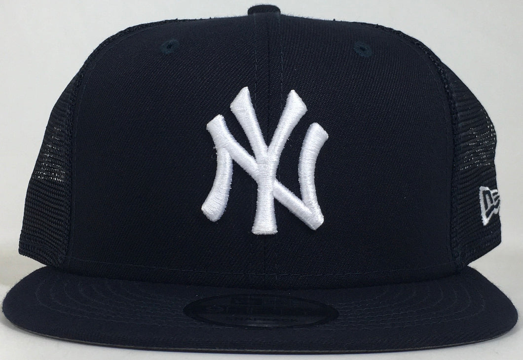 New York Yankees 9FIFTY Adjustable Classic Navy Blue/White Mesh Brand New !!!