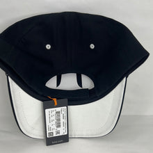 Load image into Gallery viewer, Hugo Boss Ajustable hat 🧢
