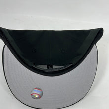 Load image into Gallery viewer, Chicago Cubs New Era Snapback Hat All Black Gray Bottom
