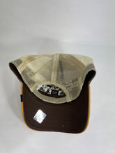 Load image into Gallery viewer, High giraffe 🦒 Goorin bros ajustable hat 🧢
