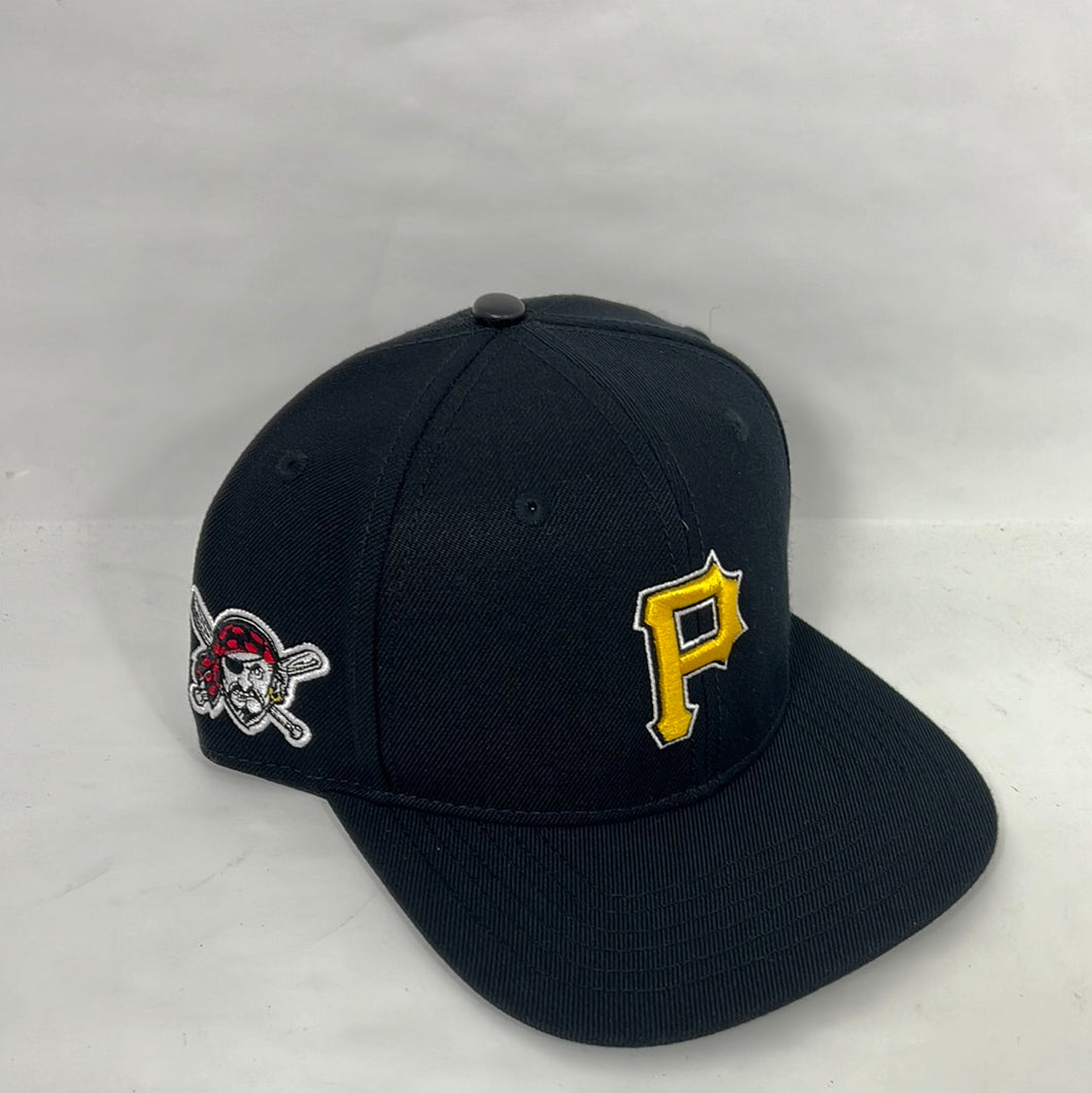 Pittsburgh Pirates 🏴‍☠️ Pro Standard Snapback Hat 🧢
