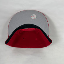 Load image into Gallery viewer, Philadelpia Phillies New Era Snapback Hat 🧢 Gray Bottom
