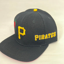 Load image into Gallery viewer, Pittsburgh Pirates 76th World 🌎 Series Pro Standard Snapback Hat

