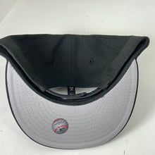 Load image into Gallery viewer, Seattle mariners new era snapback hat all black

