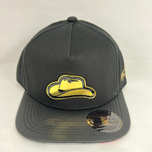 Load image into Gallery viewer, Gorra 🧢 de la Mayiza snapback hat 🧢 black gold
