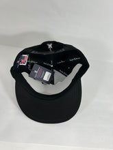 Load image into Gallery viewer, Psycho bunny 🐰 snapback hat black white
