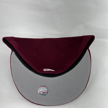 Load image into Gallery viewer, New York Yankees new era fitted hat maroon
